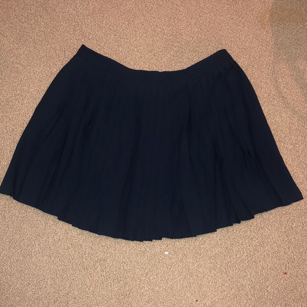 Pleated skirt